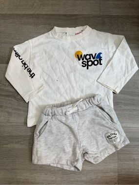 Zara Baby Boys Wave Spot White Long Sleeve Tee & Light Gray Shorts Set